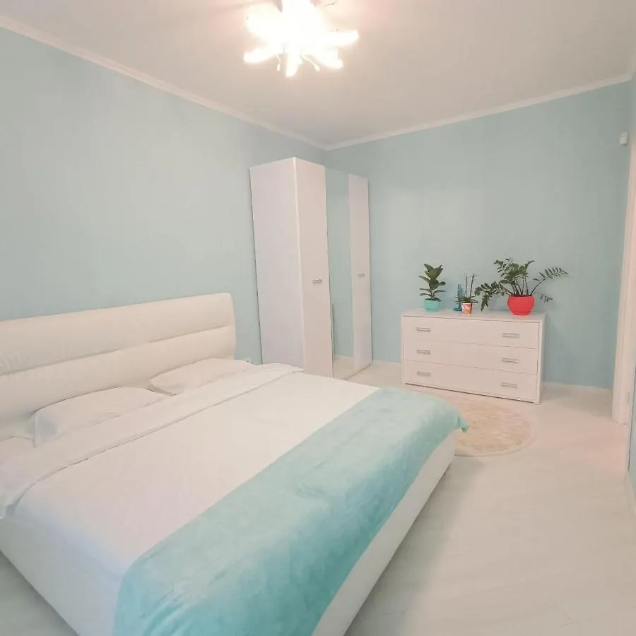 Біленька Квартира В Жк Комфорт Таун Kyiv Apartment