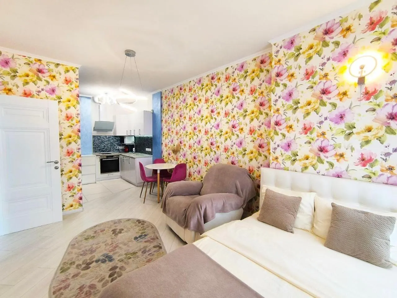 Apartment Біленька Квартира В Жк Комфорт Таун Kyiv